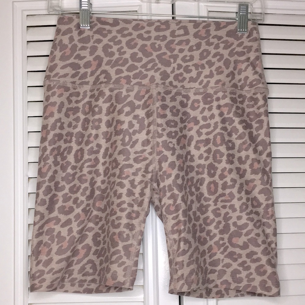 Beyond Yoga Leopard Spacedye Biker Shorts